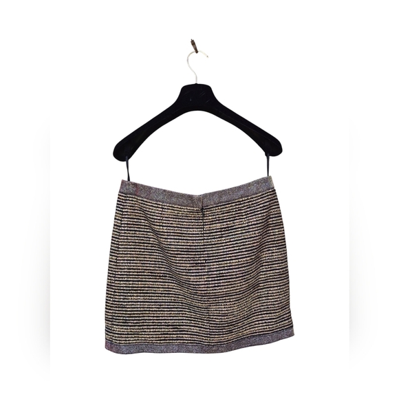 CHANEL Metallic Tweed 'Cruise 2010' Skirt New Without Tag - Picture 3 of 6